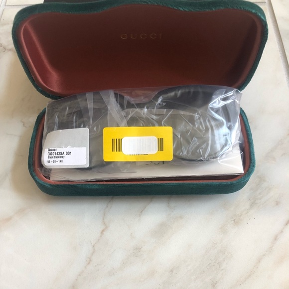 🔥NEW BLOGGERS CHOICE GUCCI SUNGLASSES 🔥 - Picture 4 of 15